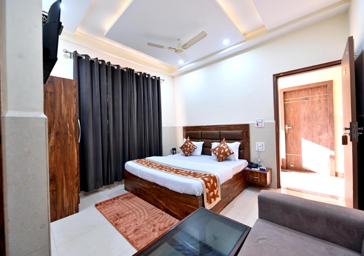 Royal Inn Jammu Exterior photo
